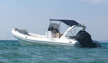 Člun Stingher 800 GT (2 x 200 HP)