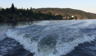 Prodám motorovou loď Crownline 202 CC