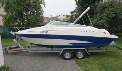Prodám laminátový člun Glastron GS 219