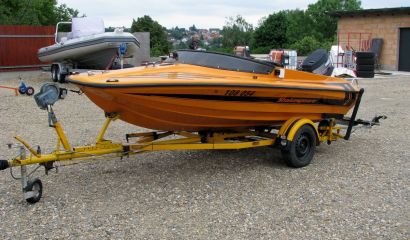 Sportovní člun Shakespeare 450 s motorem Yamaha 70 BETO