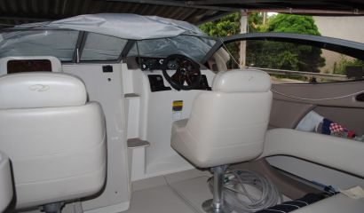 Motorová loď Regal 2150 LSC