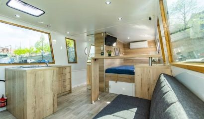 Hausbót CLASSIC YB35 (rok výroby 2020) Hausbót CLASSIC YB35 (rok výroby 2020)