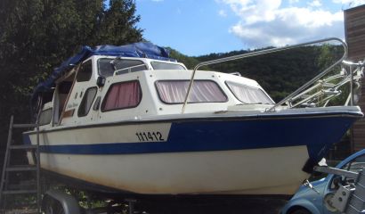 Weston 670 s trajlerem