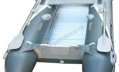 Nafukovací člun s motorem