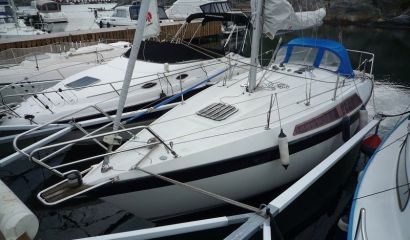 Finská plachetnice Sunwind 26.