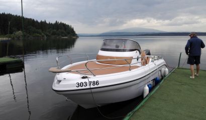 Ranieri 20 + Suzuki 175 Hp + přívěs