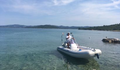 Motorový člun GRAND 520 ,HONDA 90 BF