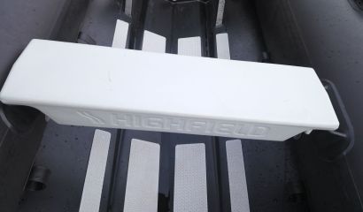 Člun s hliníkovým kýlem