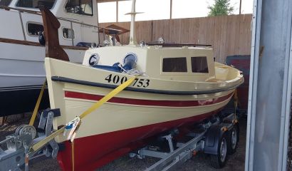 krásný RETRO kajutový člun MENORQUIN + Solé Diesel TOP STAV !