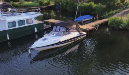 Kajutová motorová loď