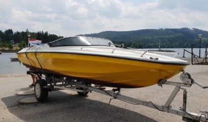 Motorová loď Shakespeare 