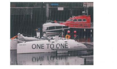 námořní katamarán