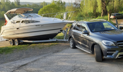 Motorový člun kajutový Bayliner 2855 ST Ciera