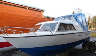 Prodam kajutovou loď