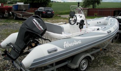 Adventure V-500 HD Lux s Mercury F60 EFI r.2020