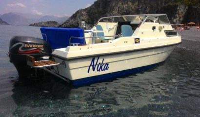 KAJUTOVÁ LAMINÁTOVÁ LOĎ ACQUAVIVA PENTA