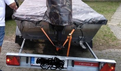 Rybářský hliníkový člun