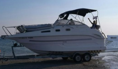 Laminátová loď Drago 27 + Yamaha 225 - super loď