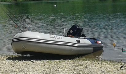 Člun s motorem Tohatsu 20hp