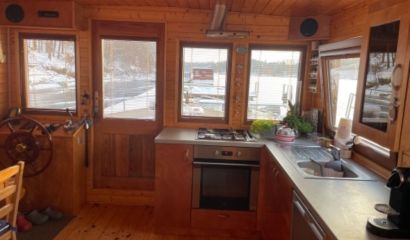 Hausboat k celoročnímu užívání