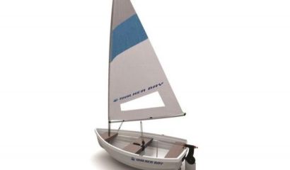 Prodám malou plachetnici