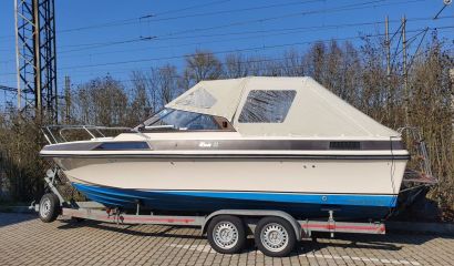 kajutový motorový člun Windy 23