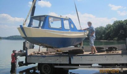 Prodám motorovou LOĎ,SABB,ocelová